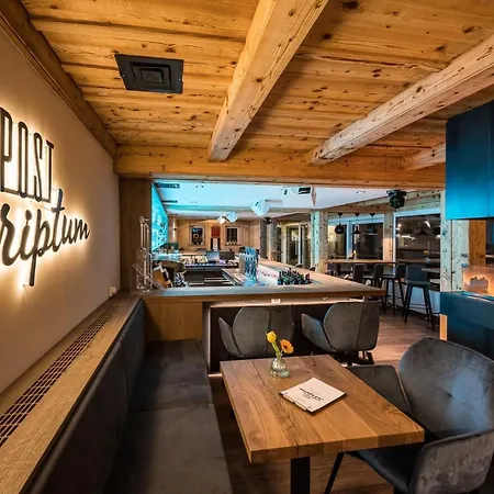 Zur Post Hotel Döbriach