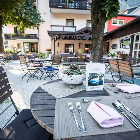 Zur Post 3* Döbriach