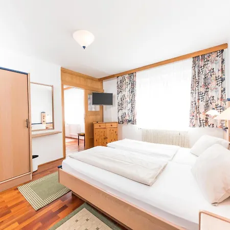 Hotel Zur Post Döbriach