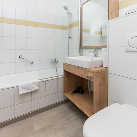 Zur Post Hotel 3*