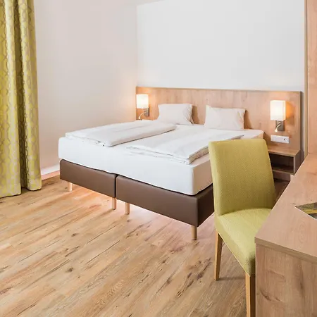 Zur Post Hotel Döbriach