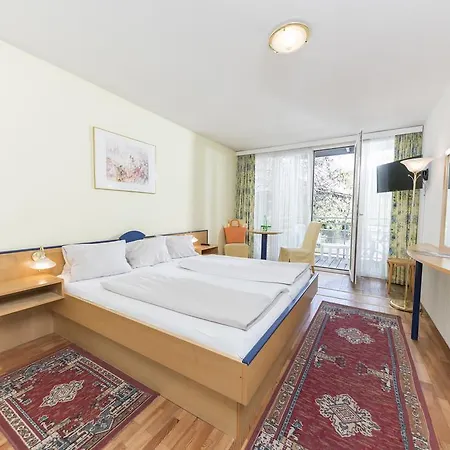 Zur Post Hotel Döbriach