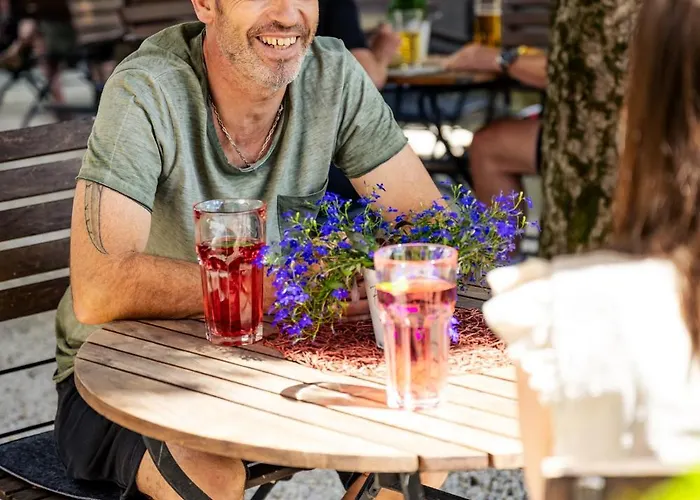 Отель Zur Post 3*