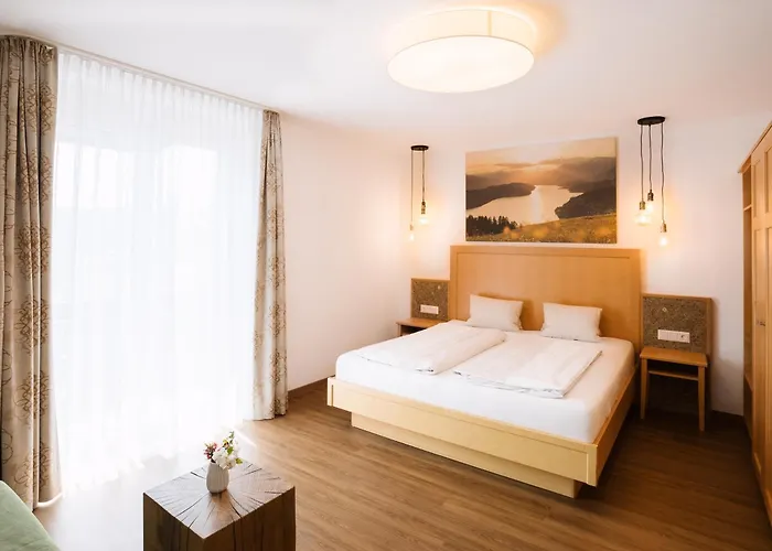 Zur Post Добриах